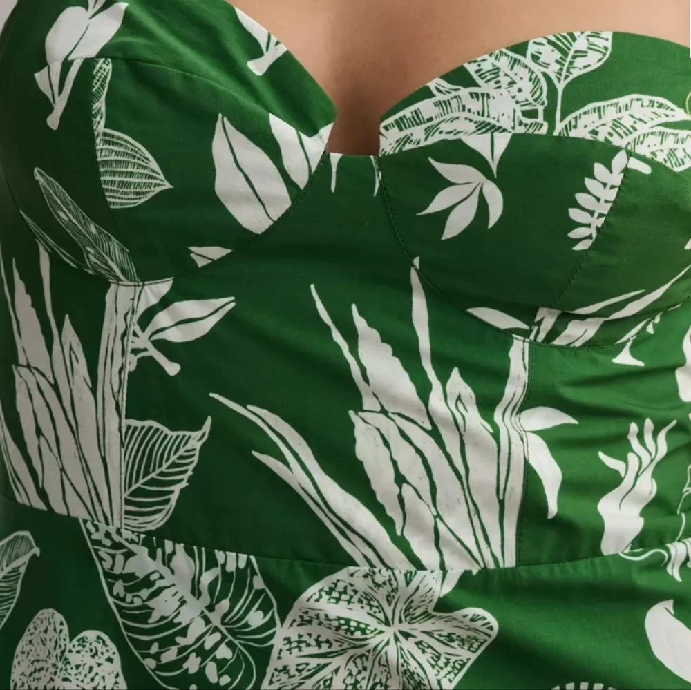 FARM Rio Forest Soul Ruffled Tiered Mix Midi Dress Size Medium Nwt - Picture 4 of 13